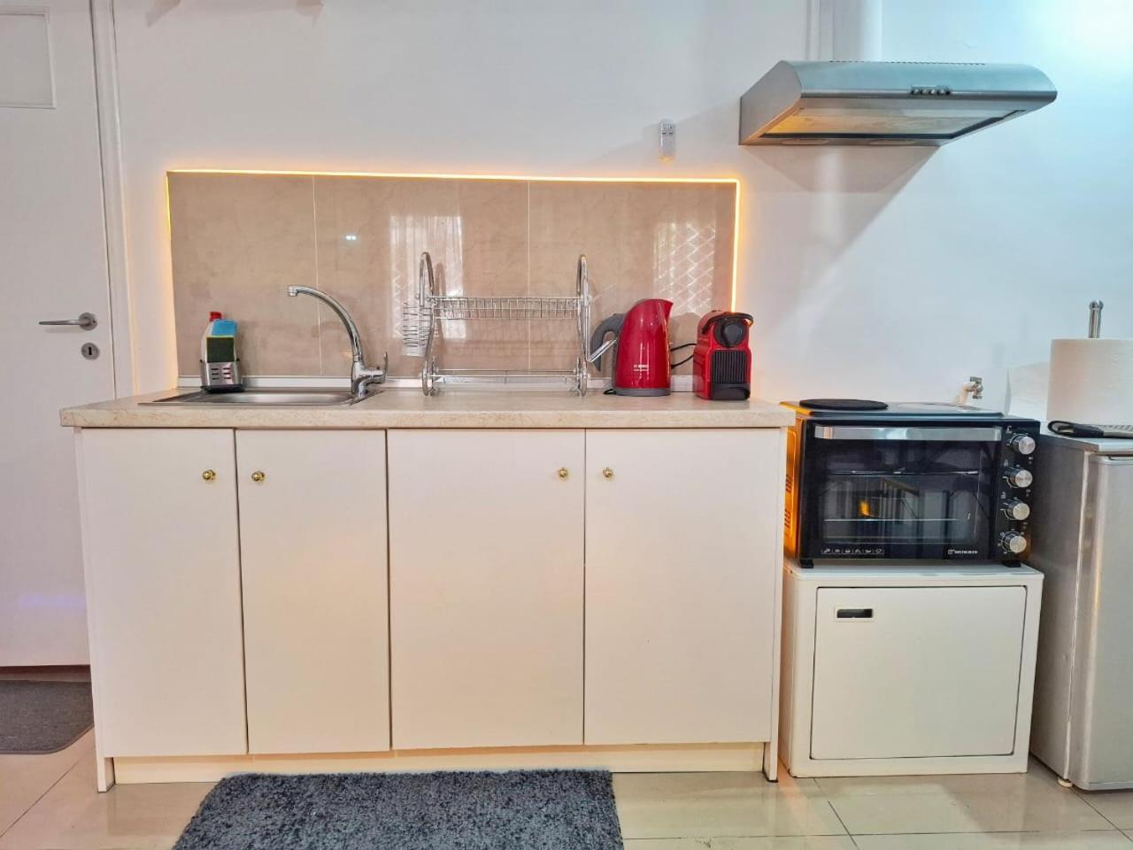 Acropolis Echoes Apartment